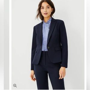 NWT Ann Taylor The Shorter One Button Blazer in Stretch Cotton Navy size 12